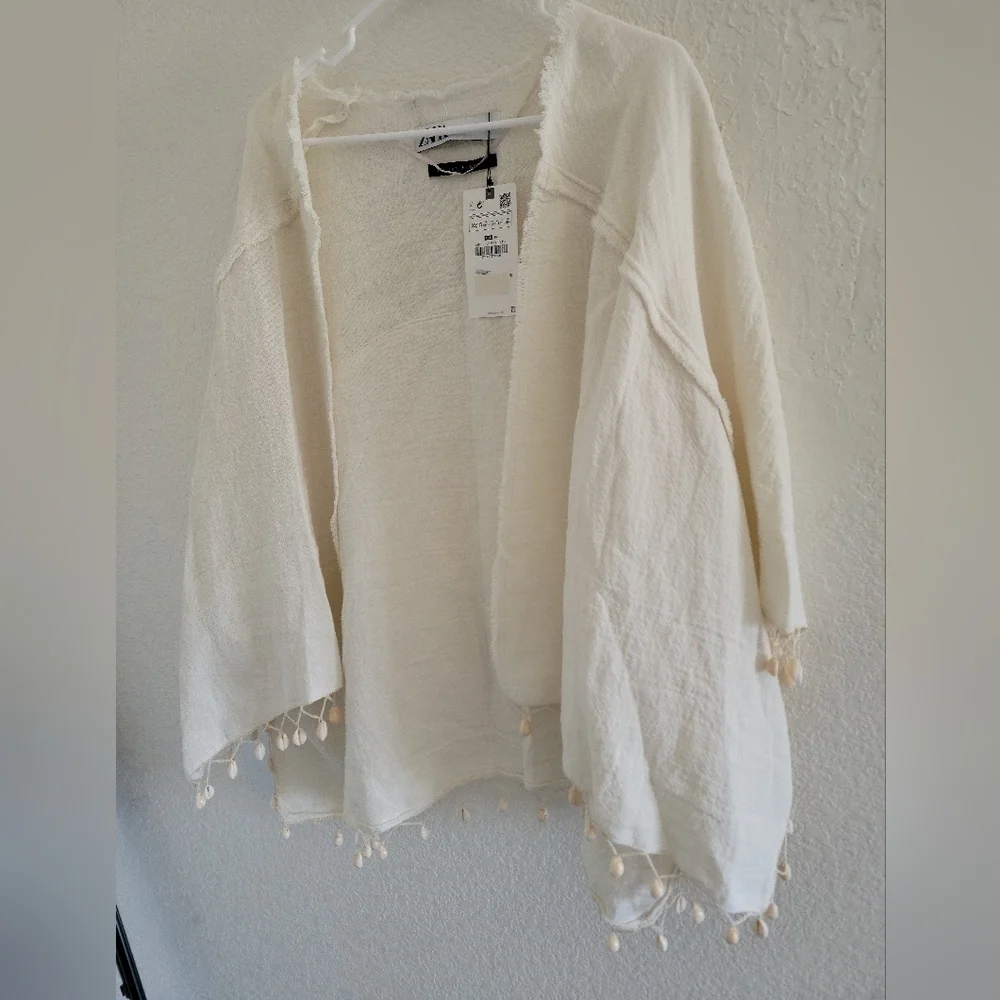 Zara - Shell Poncho - Picture 8 of 11